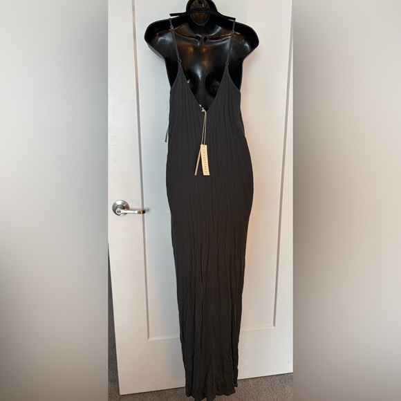 Lovestitch charcoal Maxi Dress S/M. Perfect on a hot summer day😊 - Picture 2 of 6